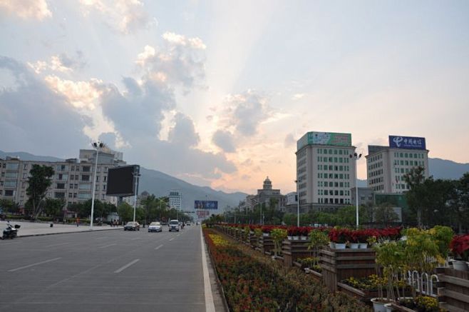 云南游记之临沧城市广场
