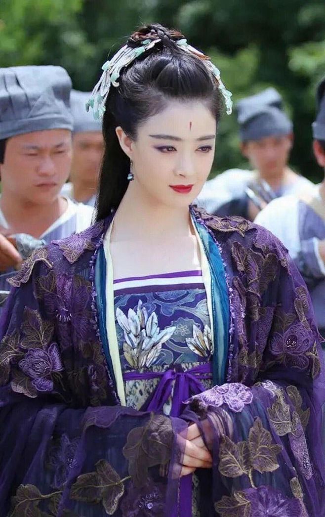 穿古装紫衣明星杨颖像丫环丽颖妖艳杨紫灵气她美如画中人
