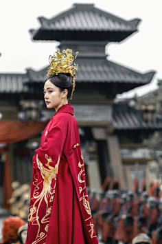 嫁衣如火