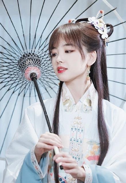 王冰冰汉服央视最美记者王冰冰汉服写真曝光温婉甜美大家觉得如何67
