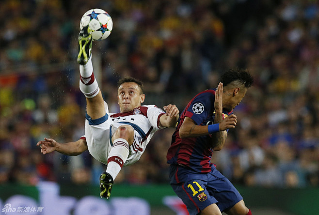 拉菲尼亚倒钩解围