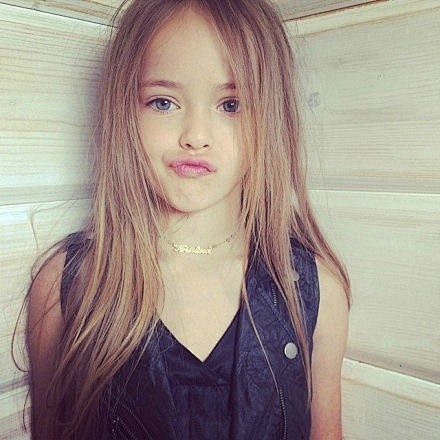 俄罗斯小童模kristinapimenova大长腿美女