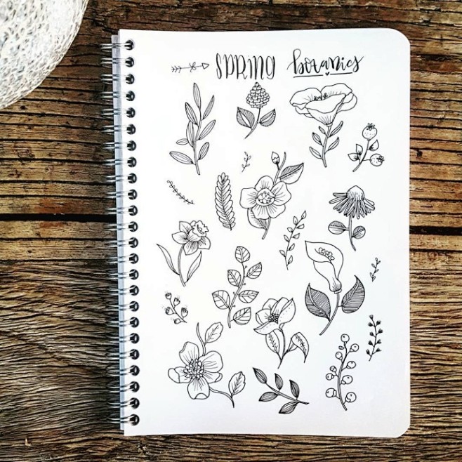 来源于网络由手工城堡搜集整理67676手账本手绘手帐线描迷你本