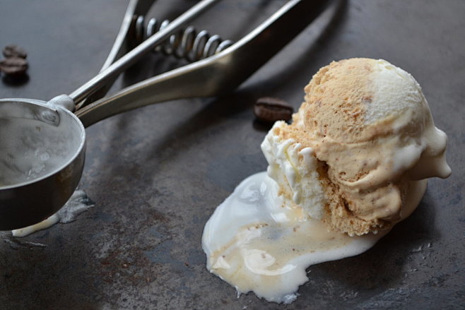 amaretto icecream by.
