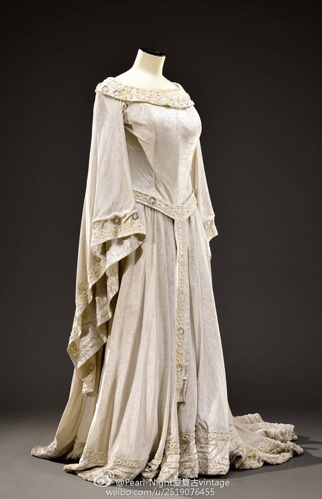 6965814574712881259西方皇室宫廷服装402