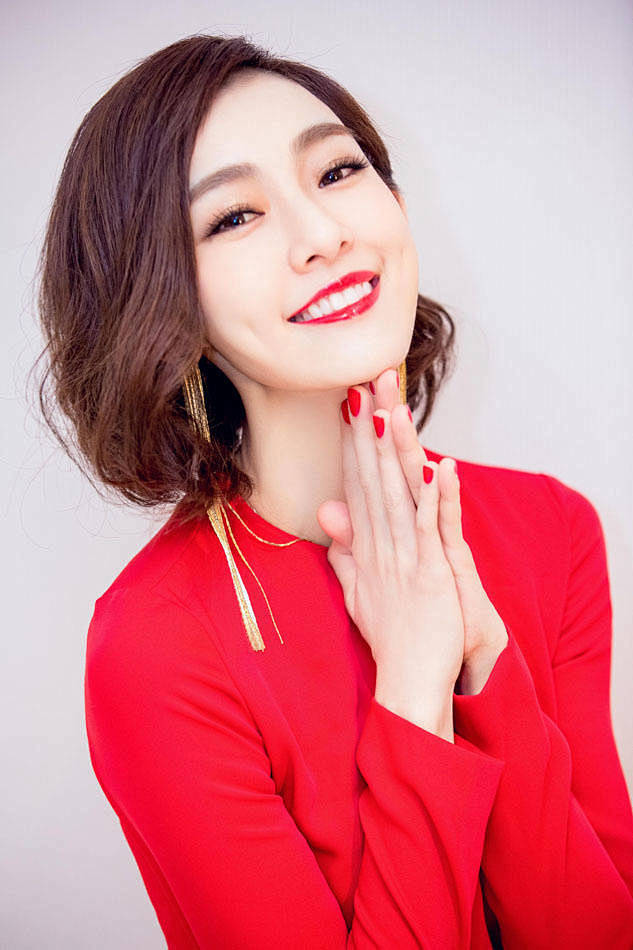 端采集于2017-02-12 20:22:16范玮琪2喜欢明星荧荧莫纸鸢·风吹不倦