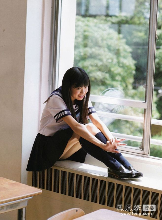 nmb48渡边美优纪性感写真现场表演勾人脱衣秀音乐频道凤凰网