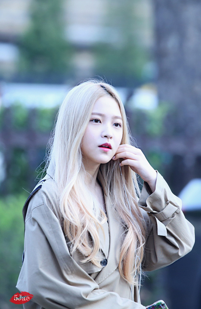 red62velvet160325音银上班高清当时还不太知道红贝