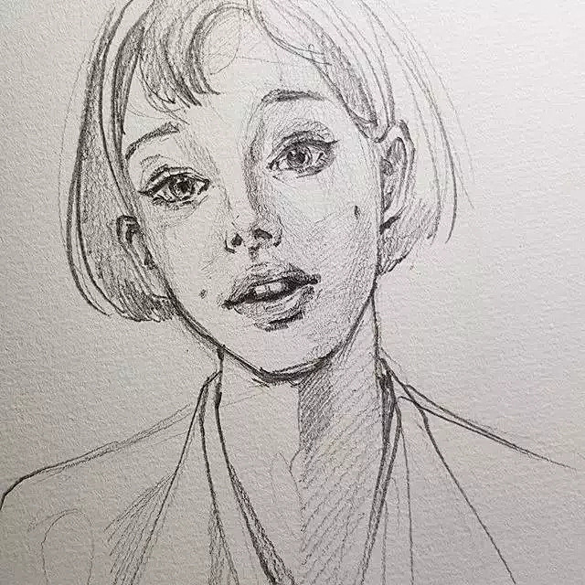 她的速写人物头像用线很灵活五官细致很美手机搜狐网