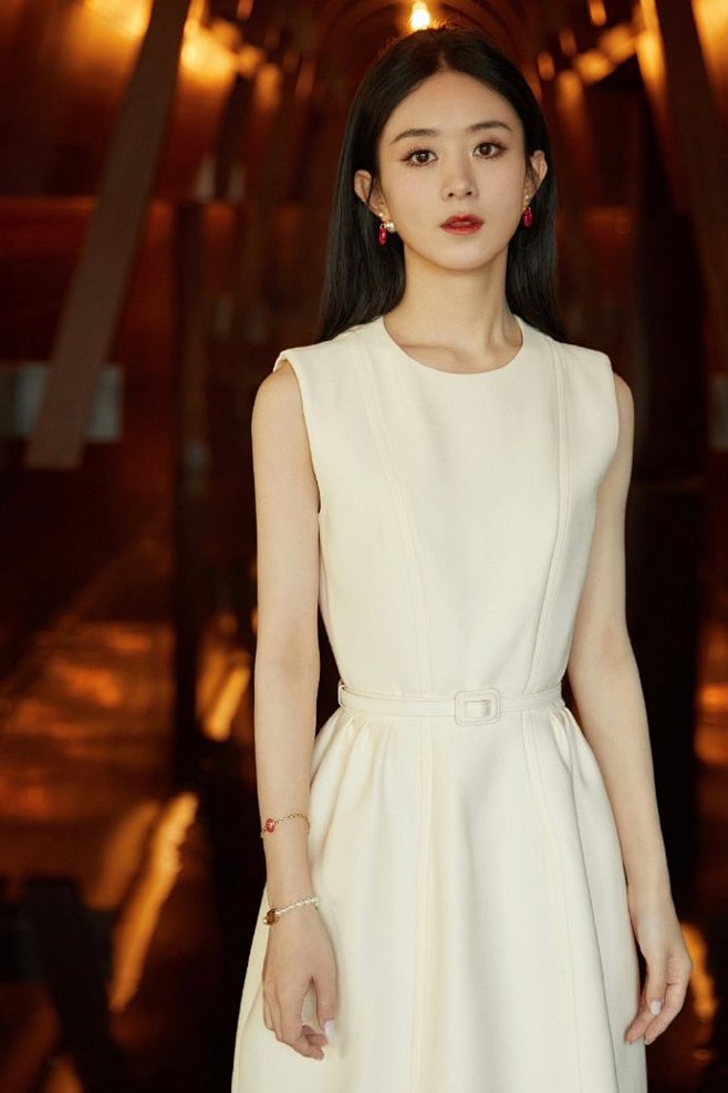 不鈳鋰喻从聆听说书人转采于2021-11-30 10:33:33赵丽颖女明星不鈳鋰