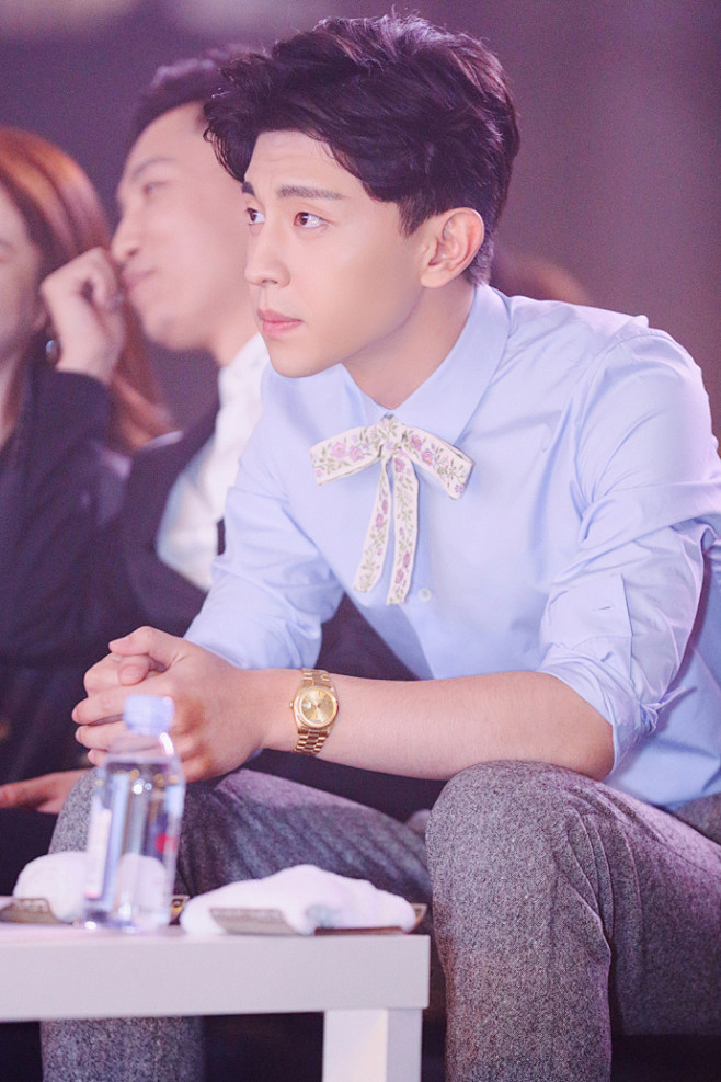 a咫尺天涯从34we32q24转采于2021-03-28 17:06:30邓伦集集集a咫尺天涯