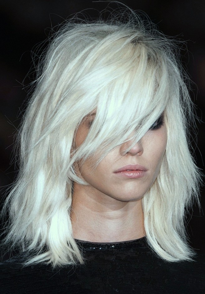 l丶f从教练我想画画转采于2021-12-08 10:49:11白发发型l丶f该采集也