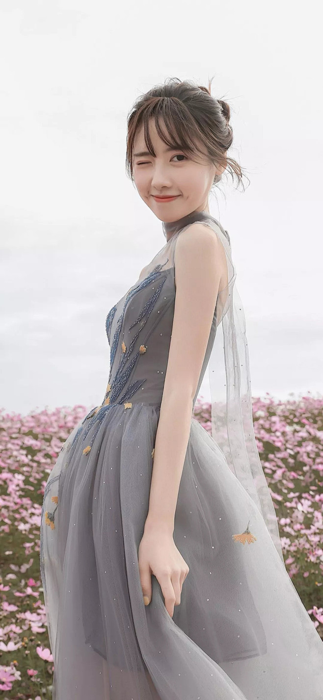 2020-10-04 23:39:03全面屏墙纸【渣男尤物壁纸】美丽诱惑精髓ゐ伱