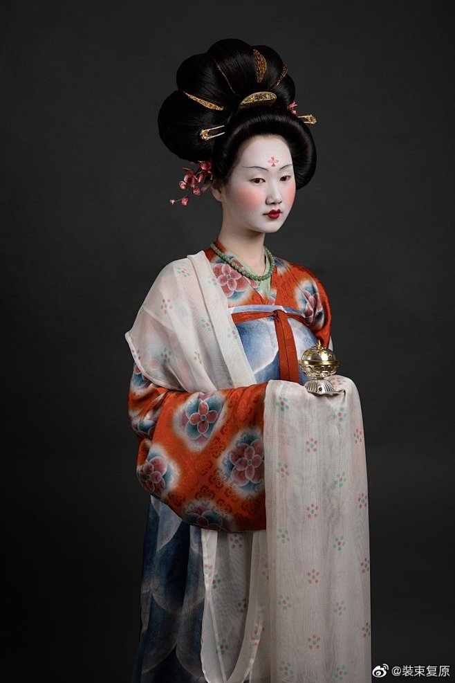 【装束复原】中唐时期 敦煌供养人装束 ​​​​