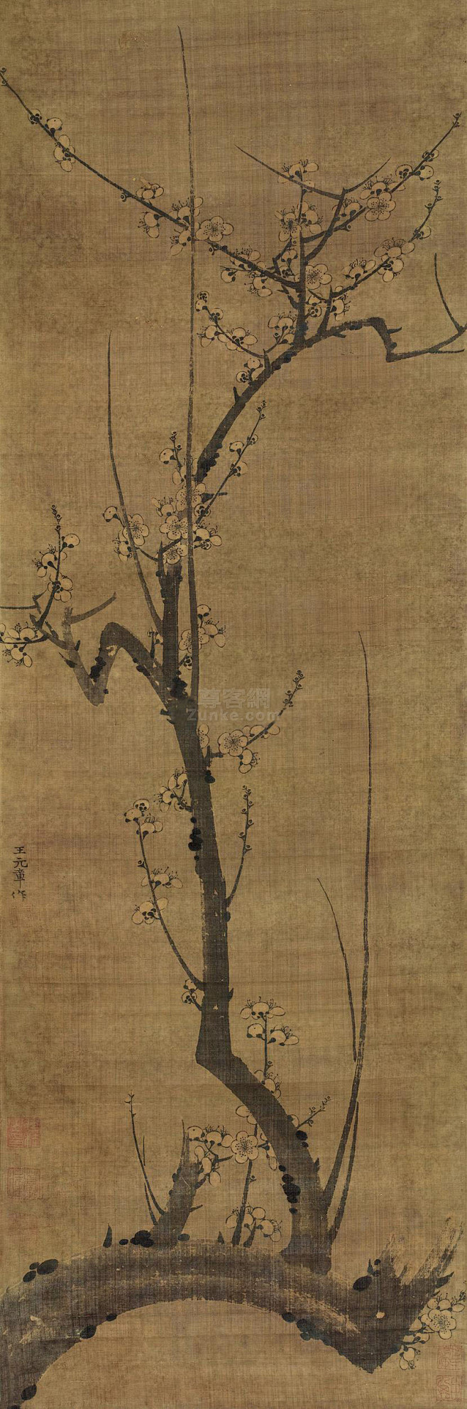 王冕梅花立轴设色绢本作品欣赏