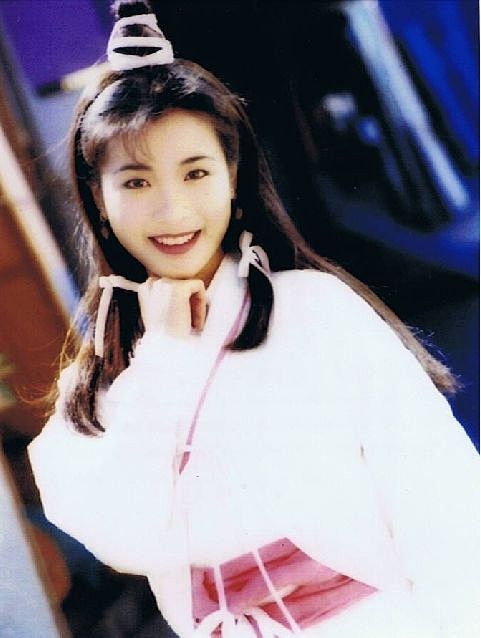 简佩筠在古天乐主演的九五神雕侠侣中饰演陆无双