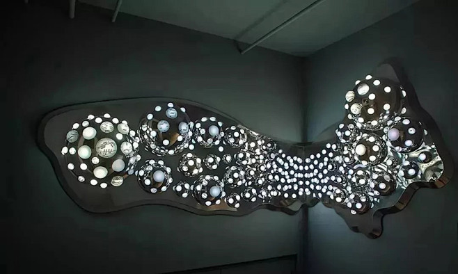 国外启发性灯光艺术装置超炫酷艺术家利用光的不同颜色亮度温度光影