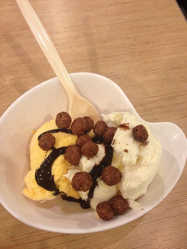 牛扒餐还带一个饭后甜点双球冰淇淋yljeileen