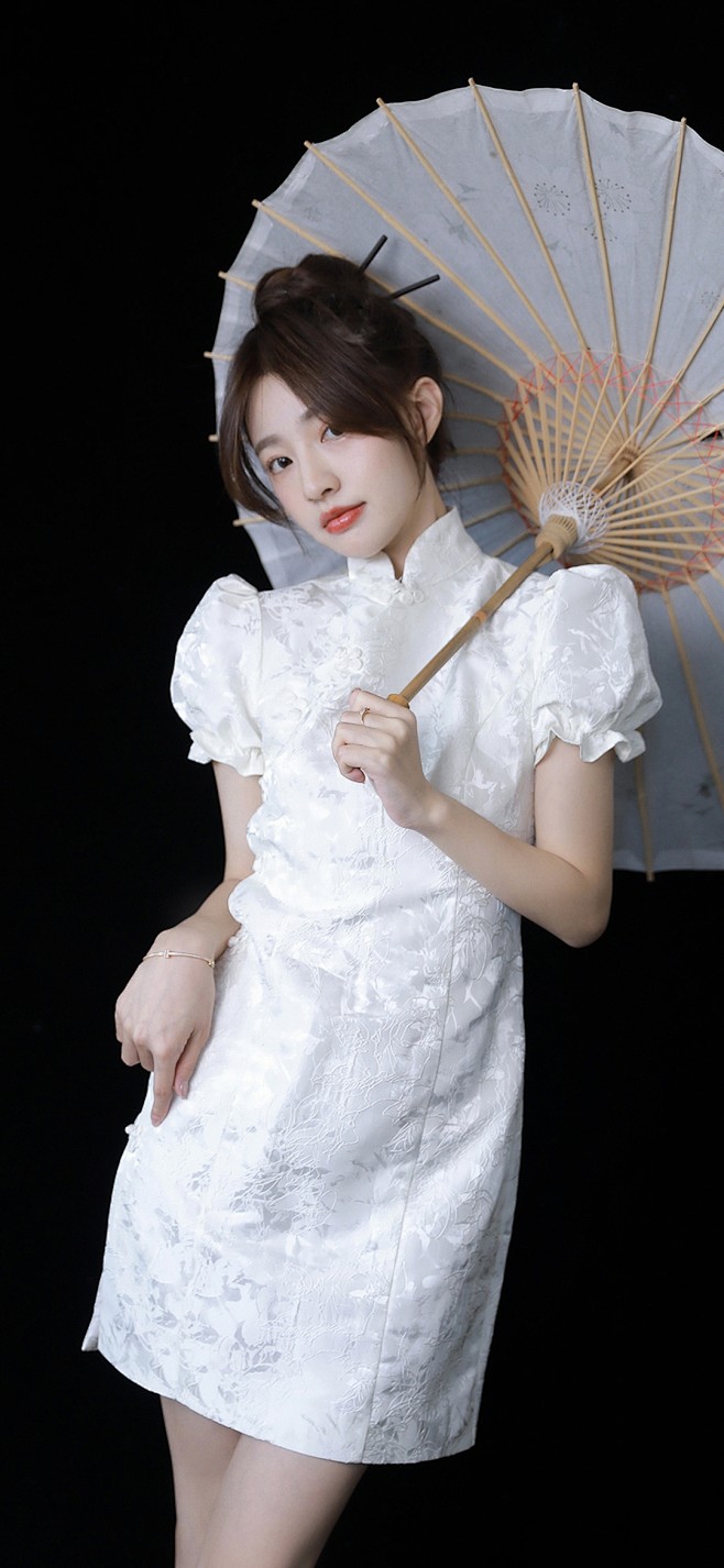 中国最美的旗袍姑娘图片
