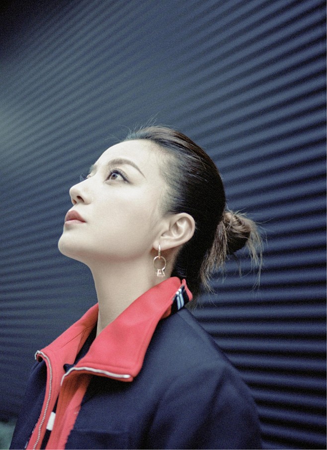 xiecq03j从lemontree163转采于2021-03-31 01:05:35赵薇世界xiecq03j