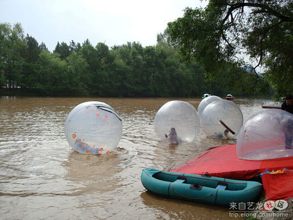 水上太空球登陆内蒙古扎兰屯市吊桥公园多图微冷lmb旅游攻略