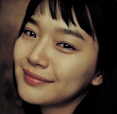 快乐也要制造快乐,笑容不一定能使世界绽放,却可放松紧绷的胸膛,开心