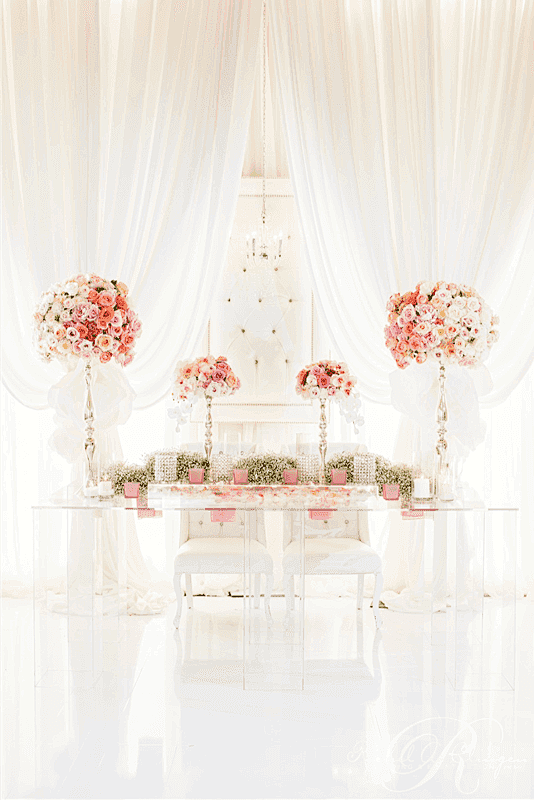 震撼全场的室内婚宴布置关注婚礼的一切分享最美好的时光