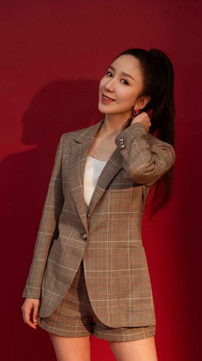 妮走了从ai兮转采于2020-11-27 08:26:12娄艺潇女明星妮走了该采集也