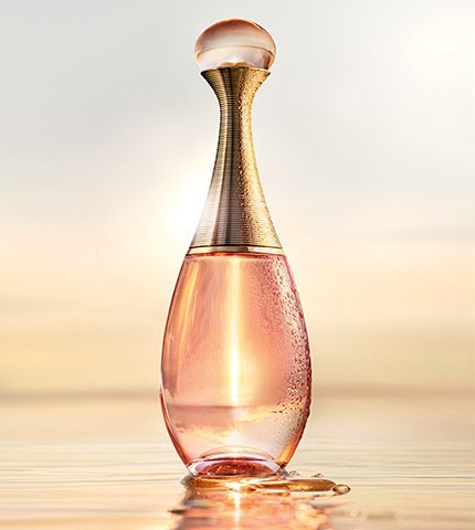 dior迪奥真我香水系列全新真我广告大片是一趟触动感官的旅程亦是一段