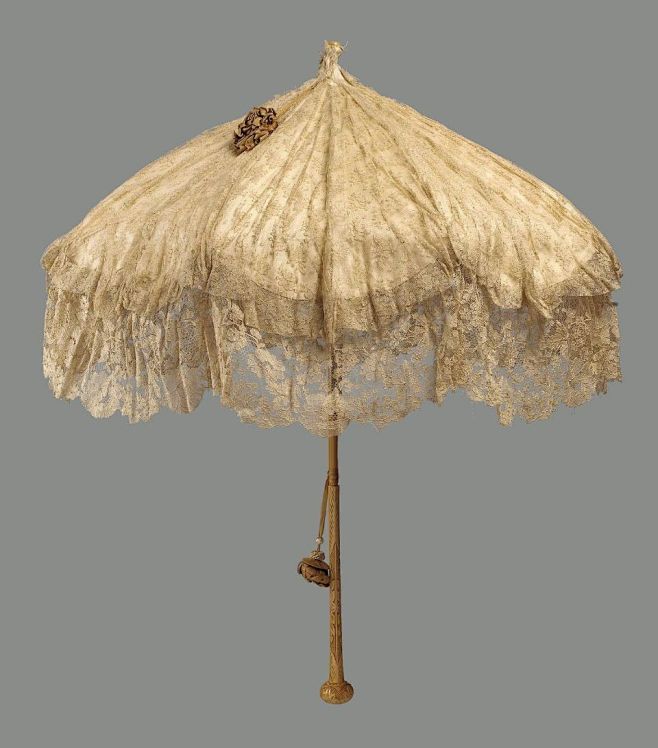 十九世纪中后期法国太太们的小阳伞
