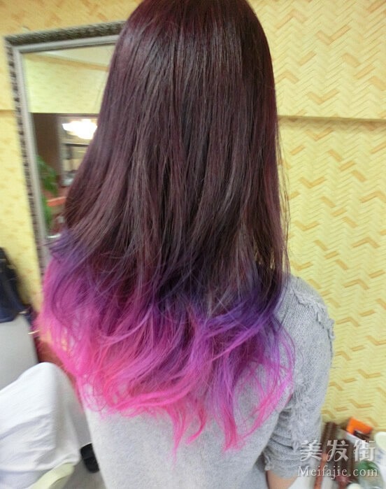 魅力十足的渐变色头发发型