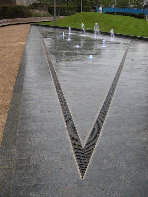 brahamstreetparkaldgatewaterfeature