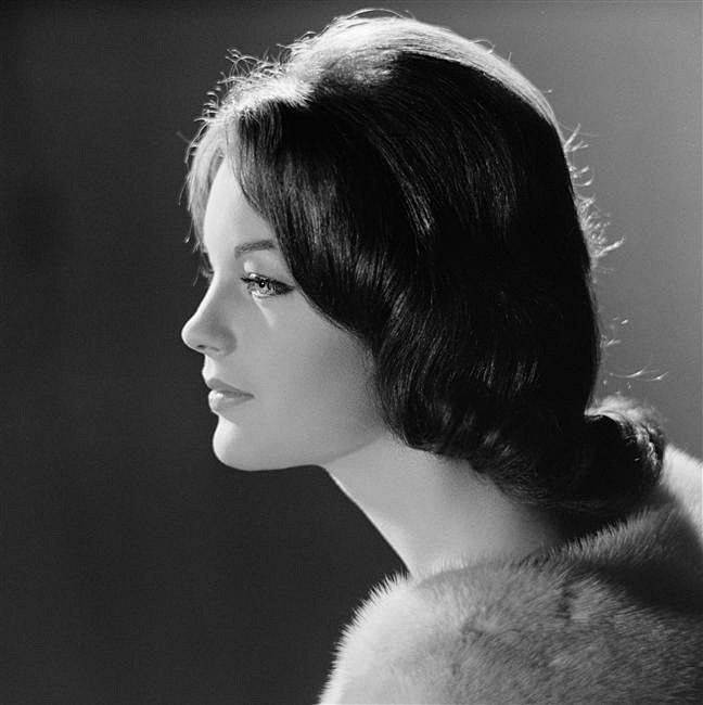 罗密施奈德1938年9月23日1982年5月29日本名露丝玛