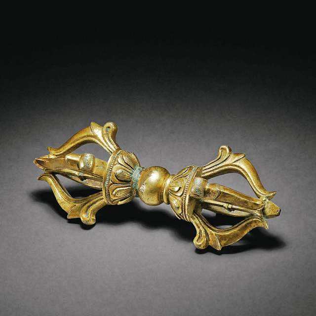 金刚杵金刚橛降魔杵三者同为古代印度的武器后被佛教密宗引用为修法