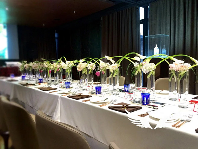 酷酷的老齐从冯小妹儿-转采于2018-11-08 14:06:19冷餐摆台冷餐会酷酷