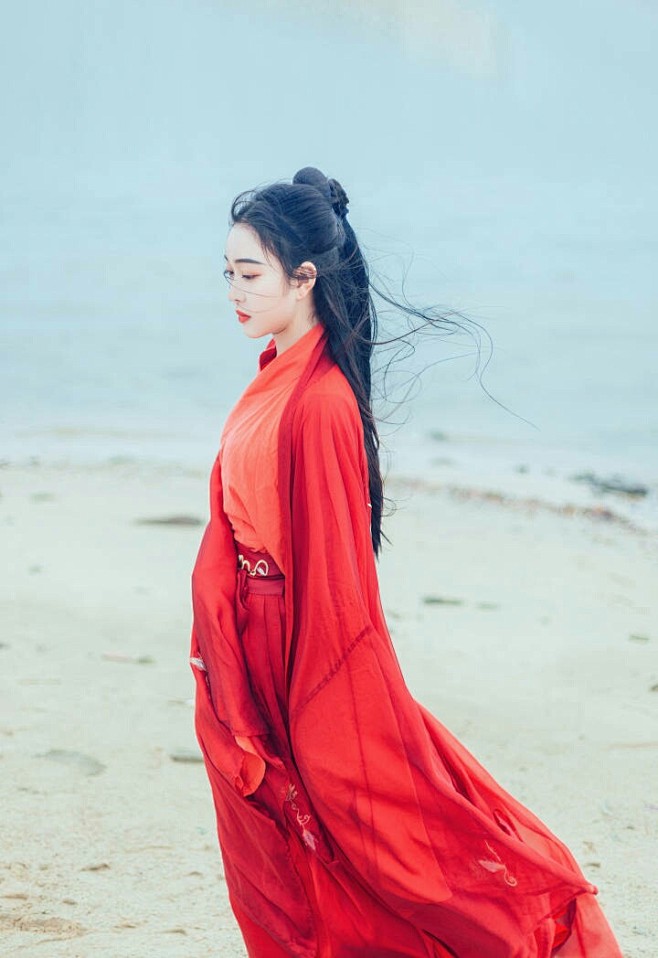 女古代真人beforellj该采集也在以下画板加载更多