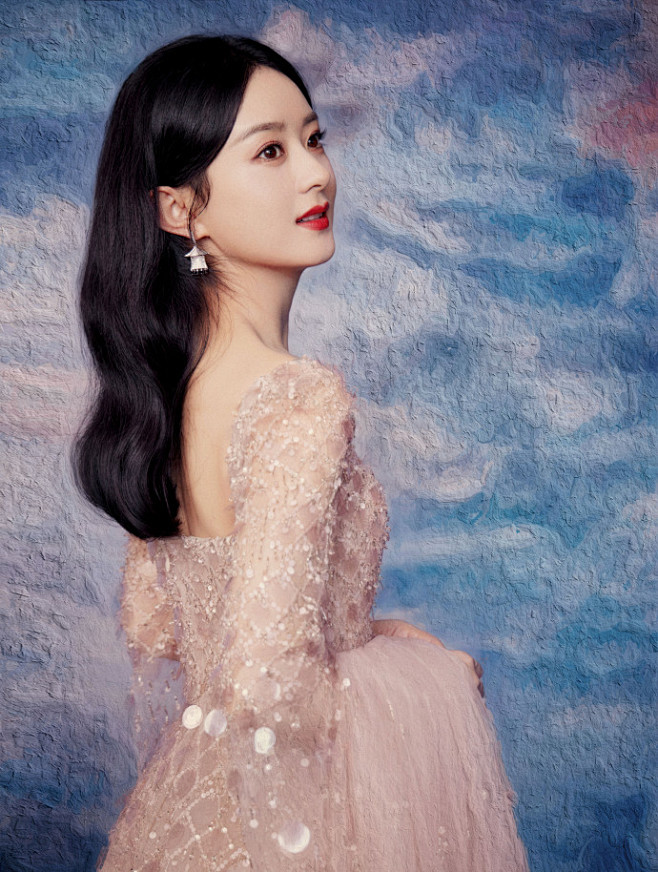 赵丽颖2021大湾区中秋电影音乐晚会写真释出她身穿裸粉色长裙仙气十足