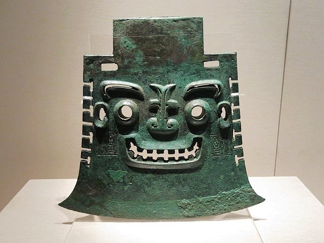 亚丑钺商代山东博物馆藏品1965年出土于山东青州苏埠屯1号商墓是商代