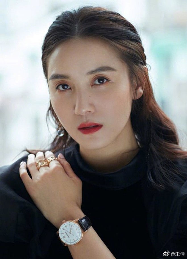 11:09:44宋佳明星不见当年小淘气同采自www