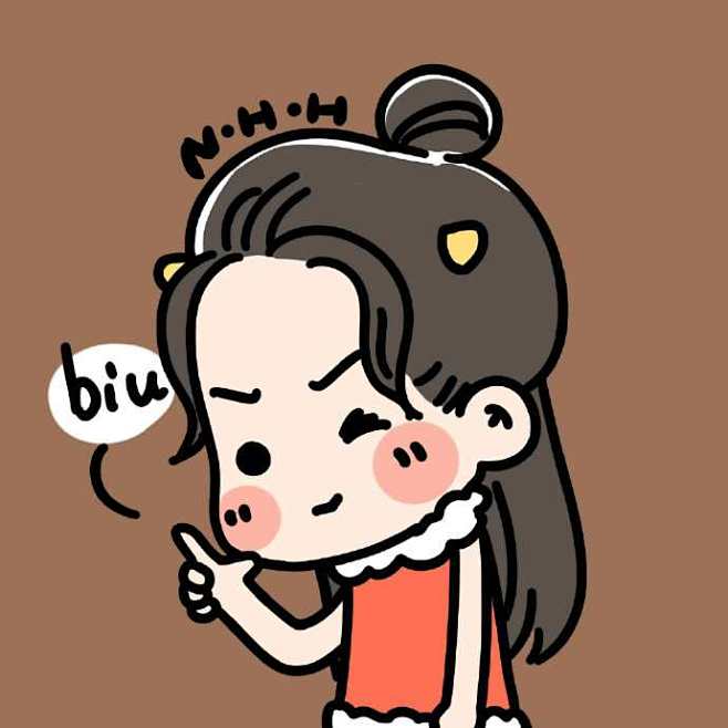 嘻嘻扎半丸子头的牛轰轰