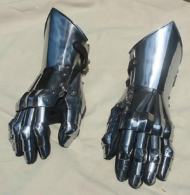 铠甲手套精选!帅到不行!