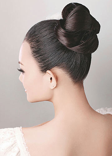 温婉新娘的花式高发髻盘发