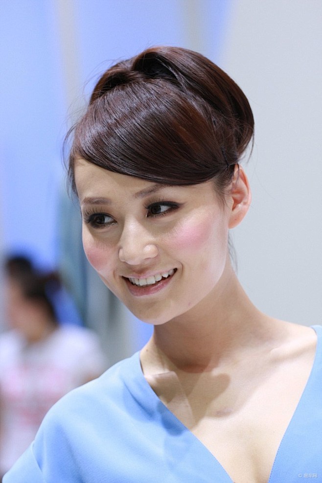 王琳娜清凉亮相图片