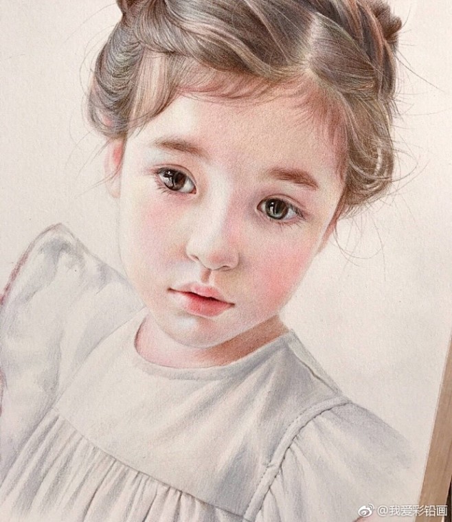 我爱彩铅画# 676767671喜欢手绘人物东奔·西顾同采自weibo