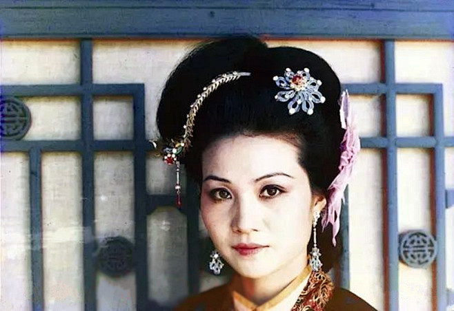 87版红楼梦人物赵姨娘