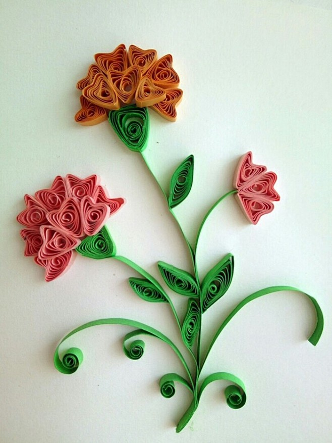 衍纸母亲节康乃馨母亲节快到咯我在尝试各种制作各种材料的康乃馨貌似