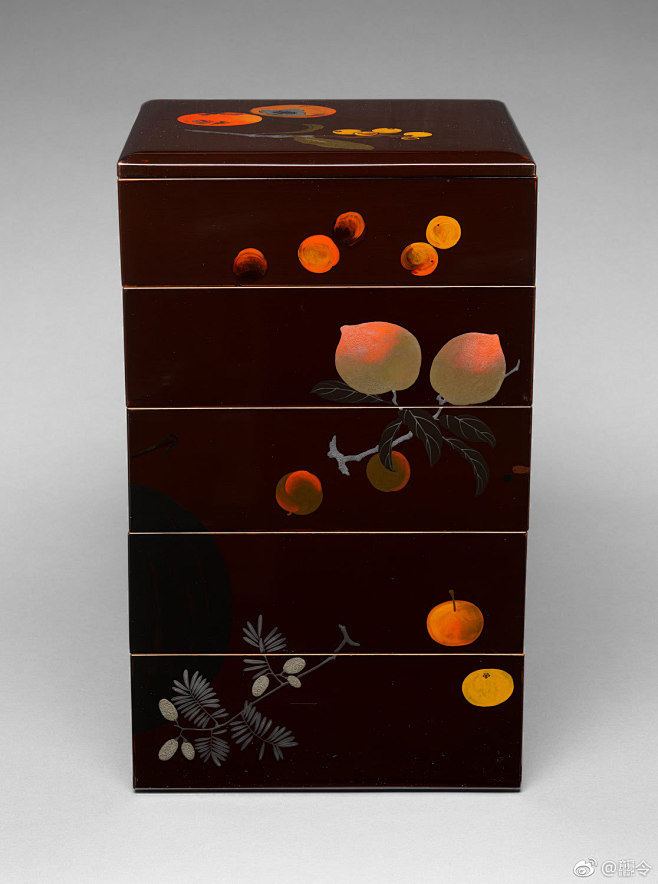 明治时代莳绘漆器食盒作者柴田是真