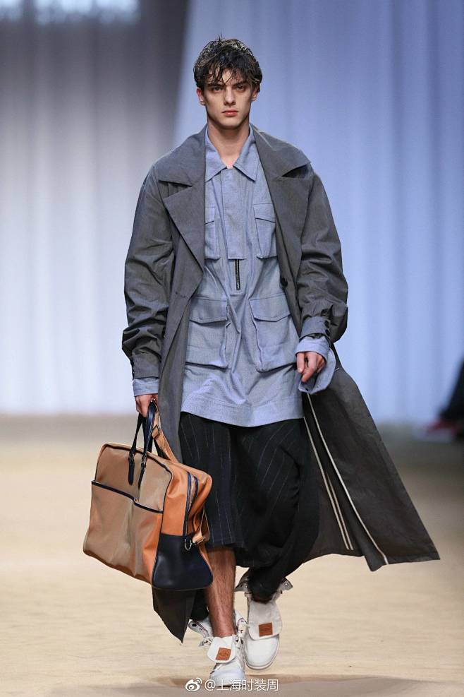 01:07:472017时装秀,走秀,服装,男装男生肚子是小可爱该采集也在以下