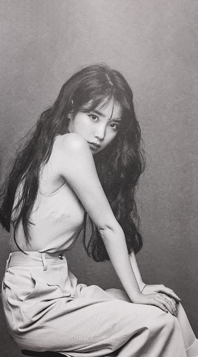 美丽人生2019从bilanbb转采于2018-04-03 12:33:10李智恩黑白美女(中)