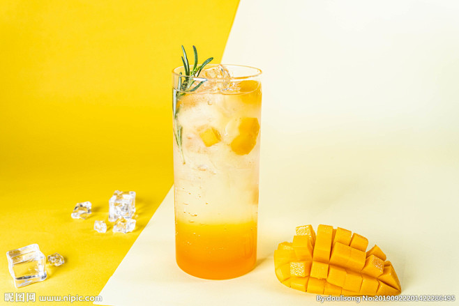 芒果气泡水饮料